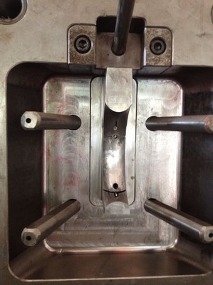 【不銹鋼水杯底座塑料模具】價格,廠家,圖片,塑料模,余姚市品茂模具廠-