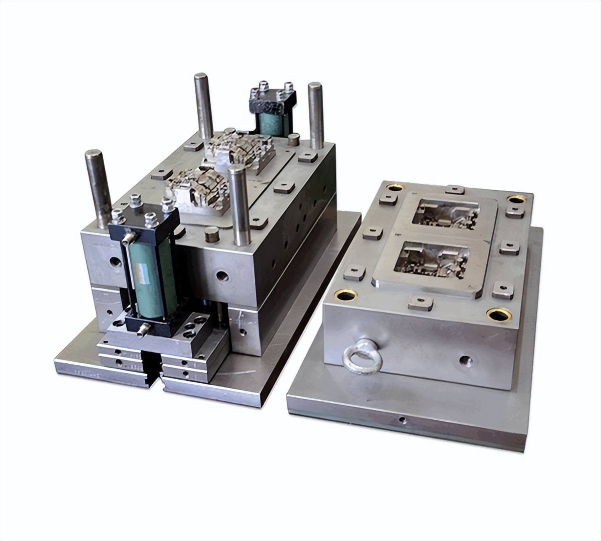 中國制筆協(xié)會-多腔塑料模具的優(yōu)點有哪些?